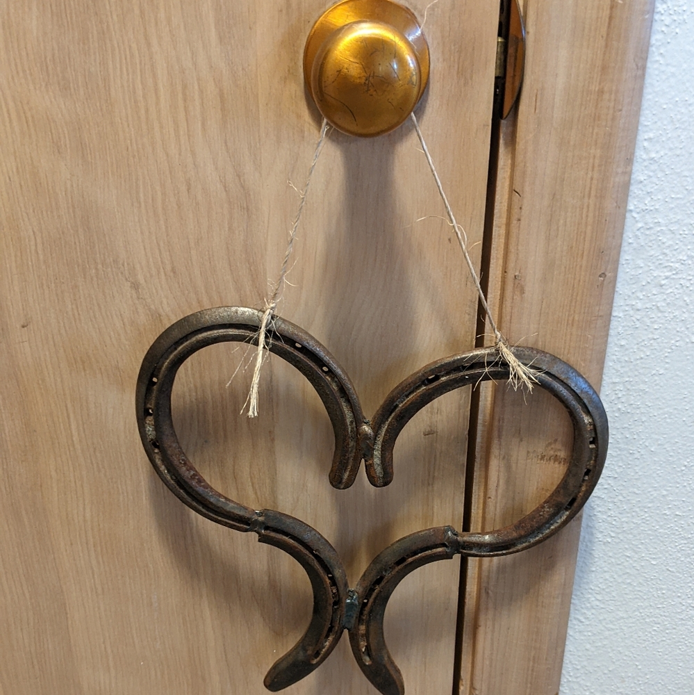 Horseshoe heart